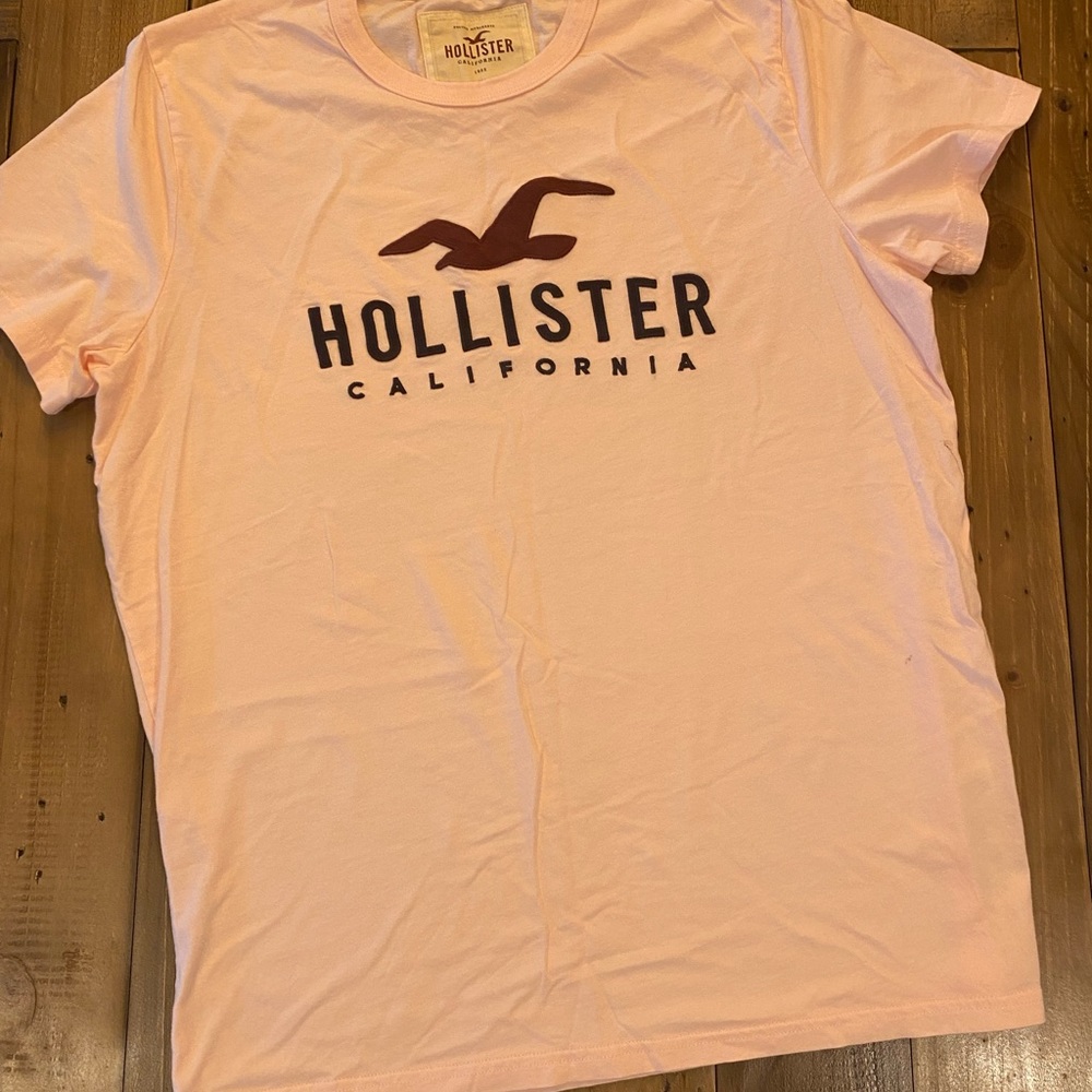 Hollister Short Sleeve T-Shirt